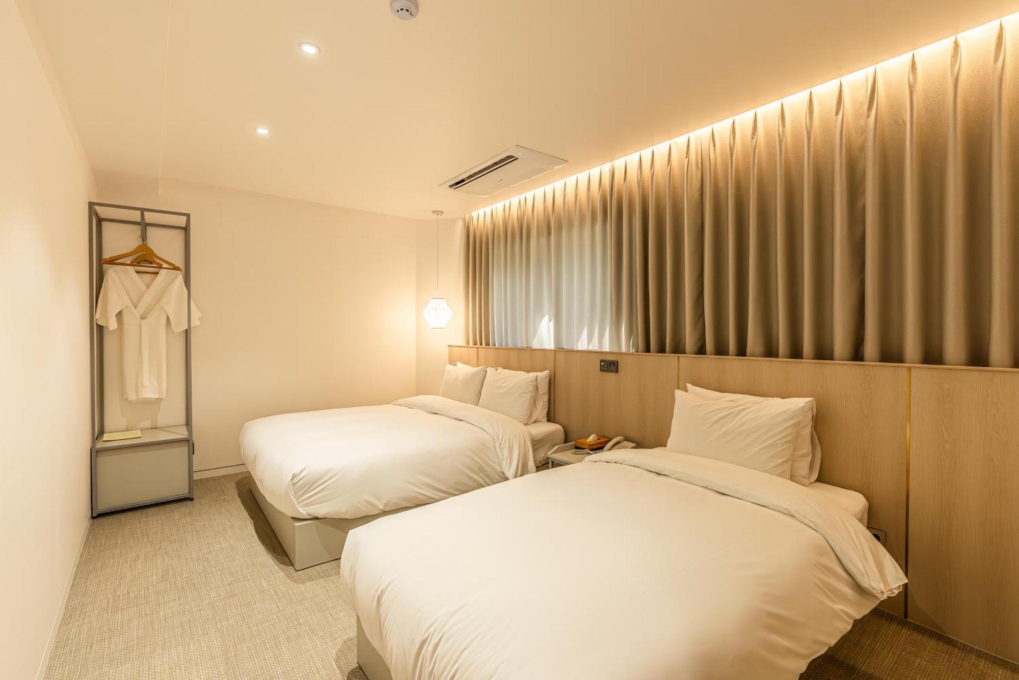 Hotel The Grang Seogwipo Ngoại thất bức ảnh