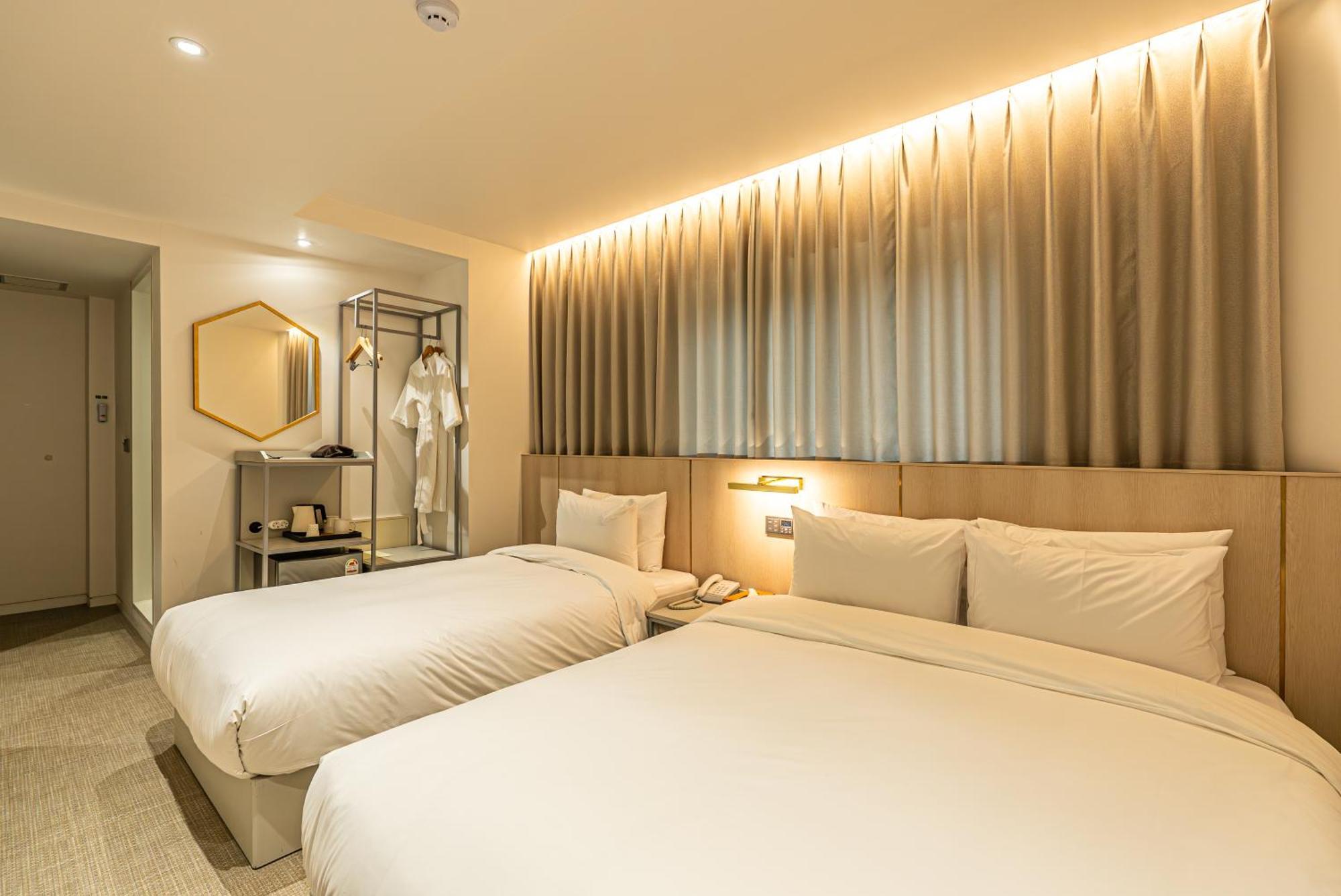 Hotel The Grang Seogwipo Ngoại thất bức ảnh